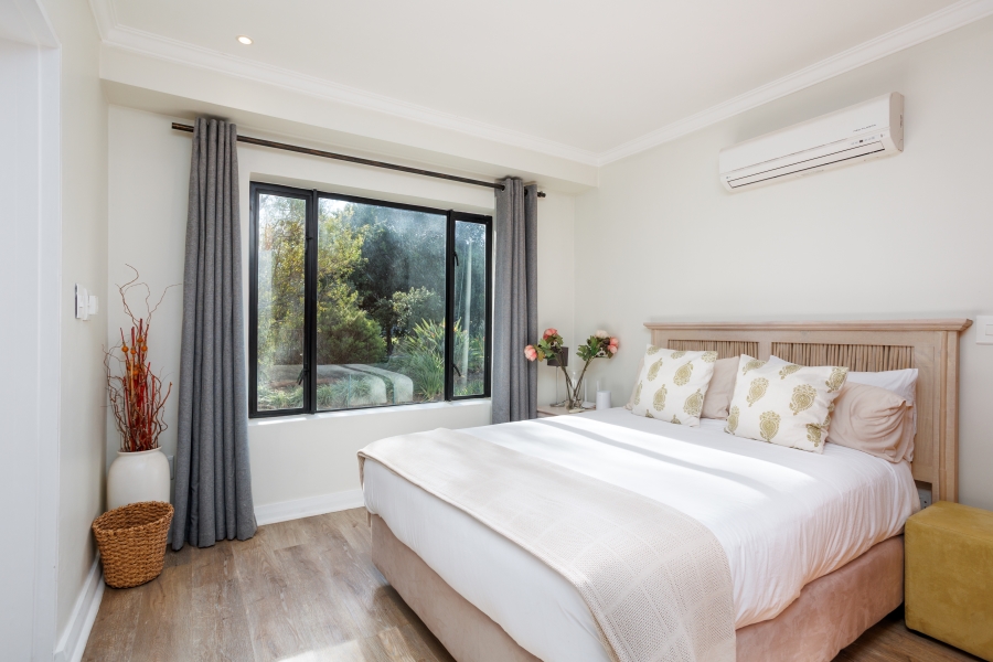 To Let 4 Bedroom Property for Rent in Pearl Valley at Val de Vie Western Cape